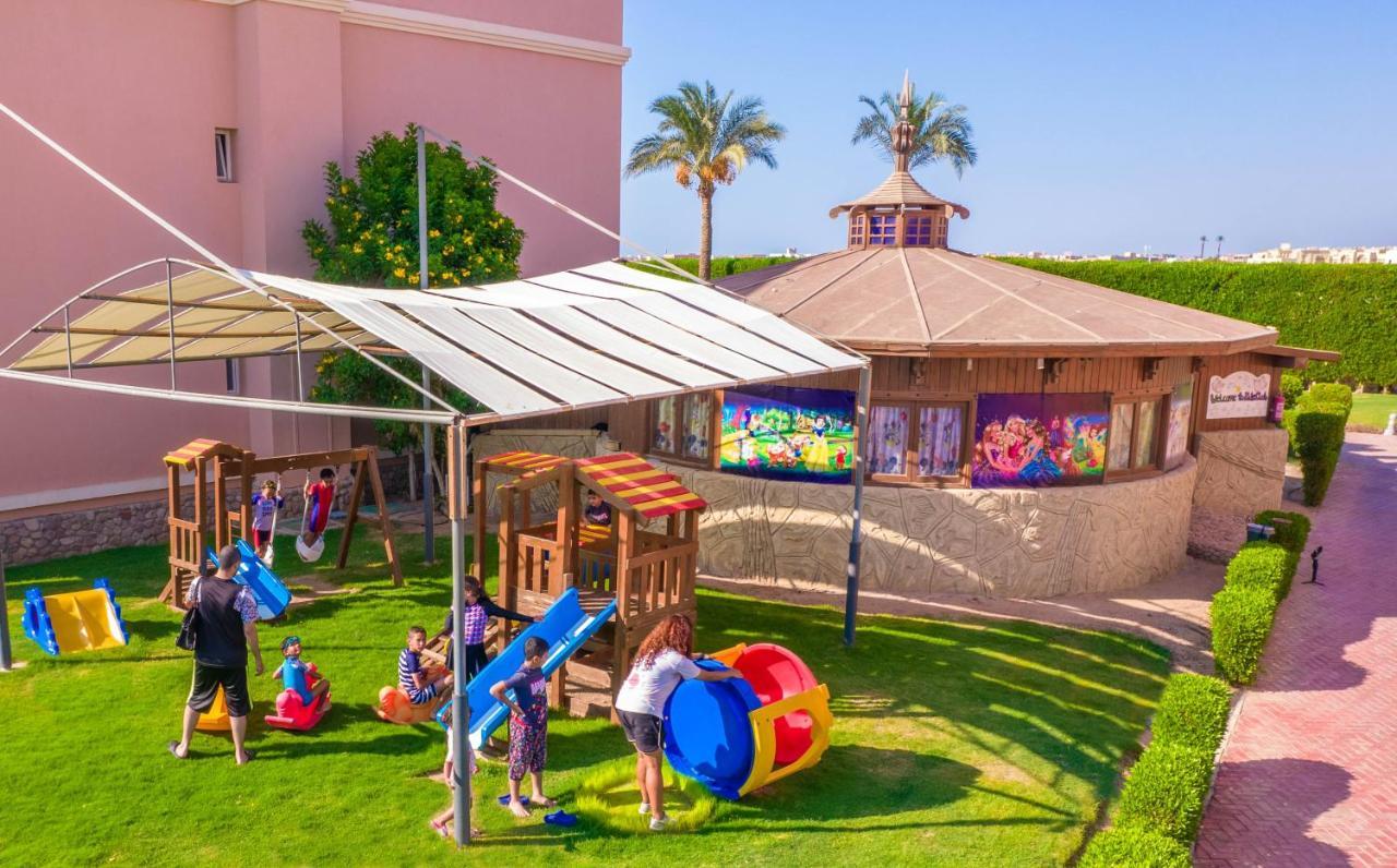 Hotel Charmillion Club Aquapark Šarm aš-Šajch Exteriér fotografie The school's playground