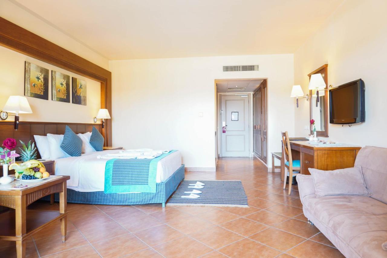 Hotel Charmillion Club Aquapark Šarm aš-Šajch Exteriér fotografie A room at the Hilton Sharm El Sheikh