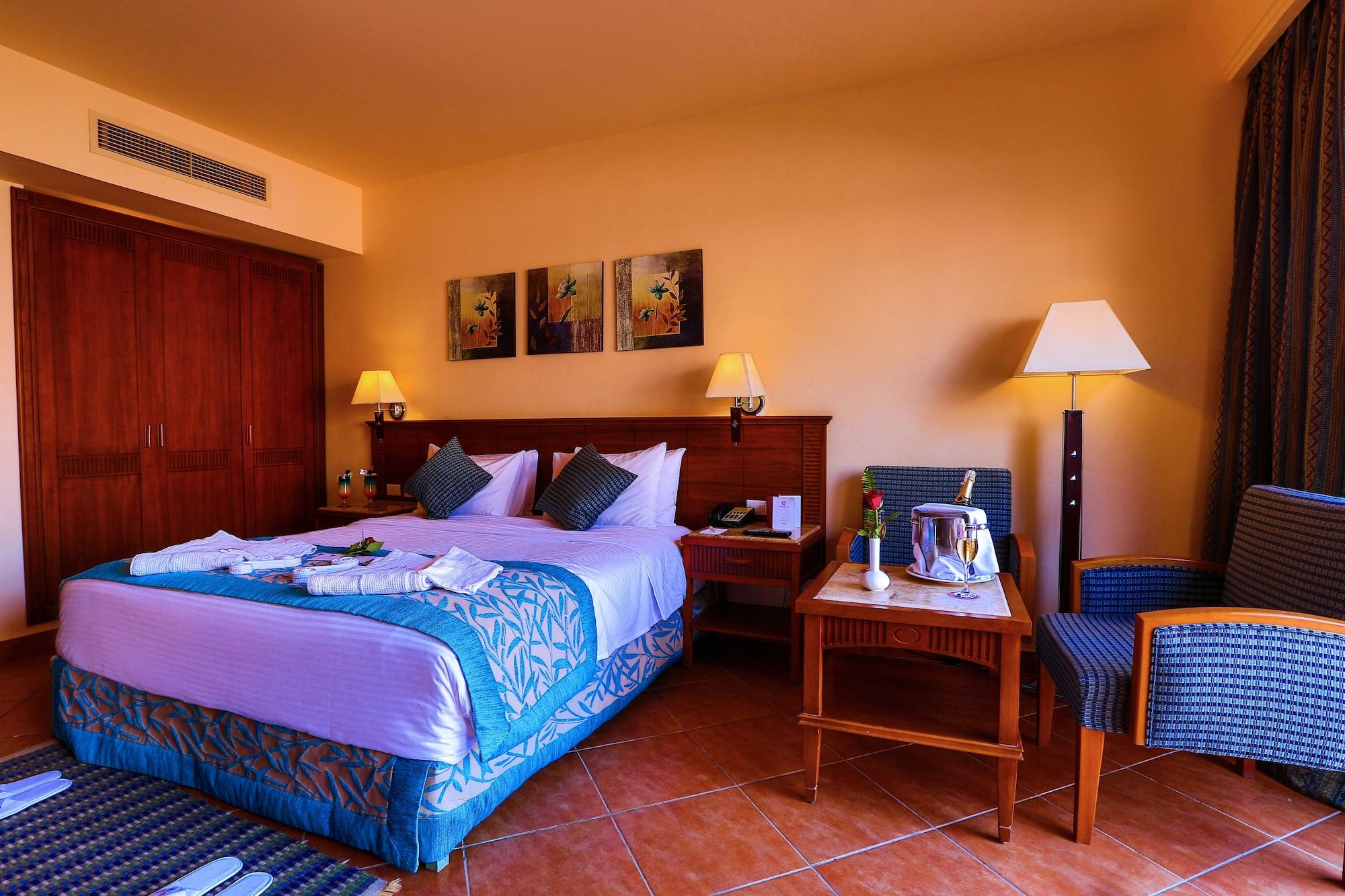 Hotel Charmillion Club Aquapark Šarm aš-Šajch Exteriér fotografie A room at the Hilton Sharm El Sheikh