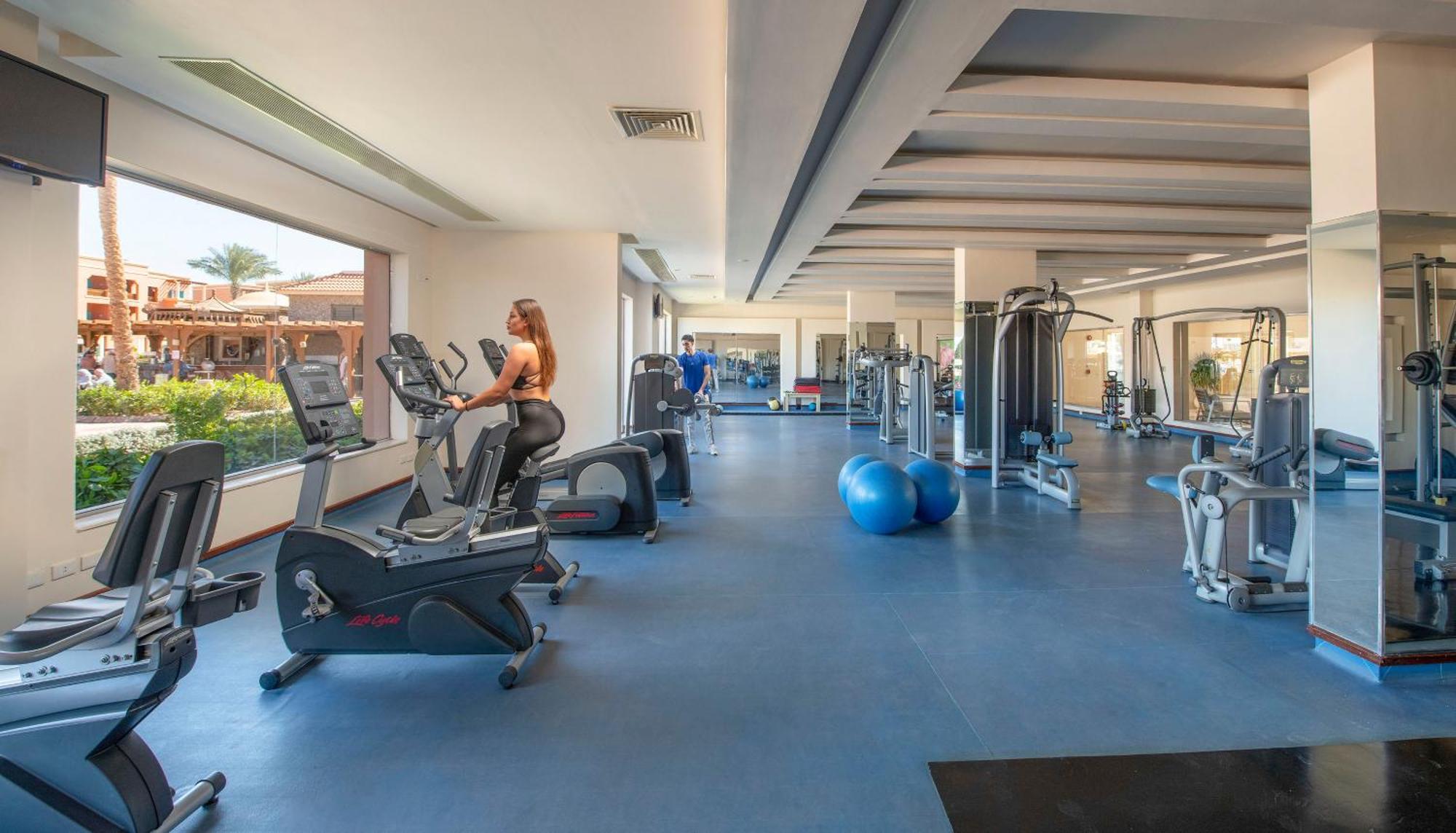 Hotel Charmillion Club Aquapark Šarm aš-Šajch Exteriér fotografie The gym at the hotel